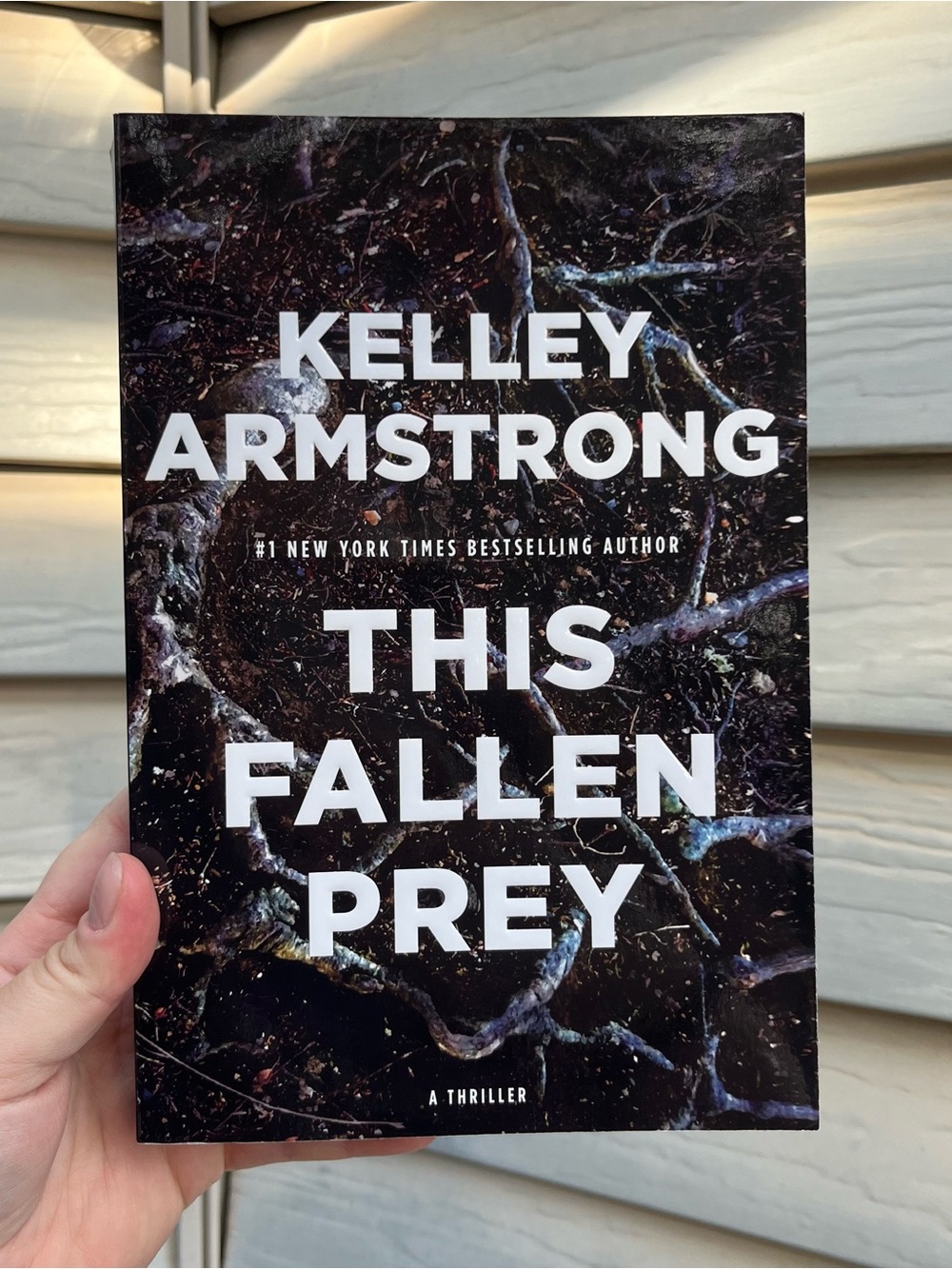 📚 4/25$ 📚 This Fallen Prey by Kelley Armstrong
